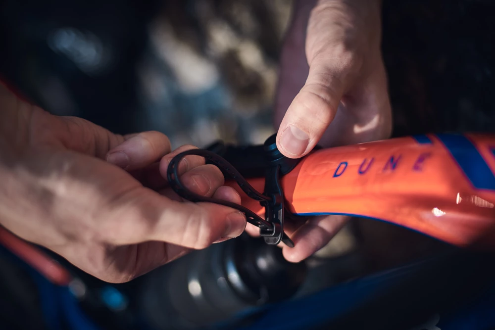 Fidlock TWIST Bouteille 590 + Base Uni 6 Fidlock TWIST Bouteille 590 + Base Uni – Image 4