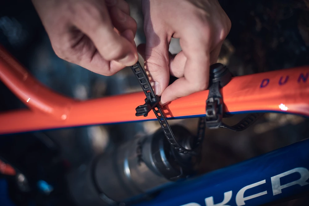 Fidlock TWIST Bouteille 590 + Base Uni 7 Fidlock TWIST Bouteille 590 + Base Uni – Image 5