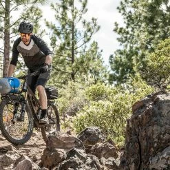 Topeak Porte-bagages Arrière TetraRack M2 13 Topeak Porte-bagages Arrière TetraRack M2 -Porte-bidons Soldes Boutique 20082707 TetraRack M2 06