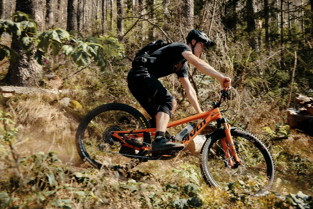 Fidlock TWIST Bottle 600 + Bike Base 8 Fidlock TWIST Bottle 600 + Bike Base – Image 6