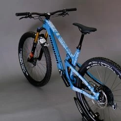 Unleazhed Unscratch Frame Film De Protection Pour Cadre - Bine Herzog White Glossy -Porte-bidons Soldes Boutique unleazhed 20118048 Unscratch Frame Rahmenschutzfolie Bine Herzog White Glossy 6